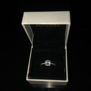 Pandora Ring